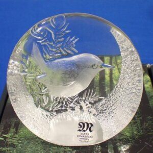 Vintage Art Glass paperweight sculpture crystal glass bird, Mats Jonasson